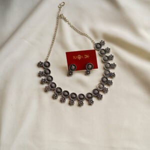 oxidised silver daisy motif necklace set | karra de jewellery