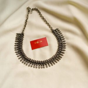 antique spear‑tip oxidised necklace – karra de